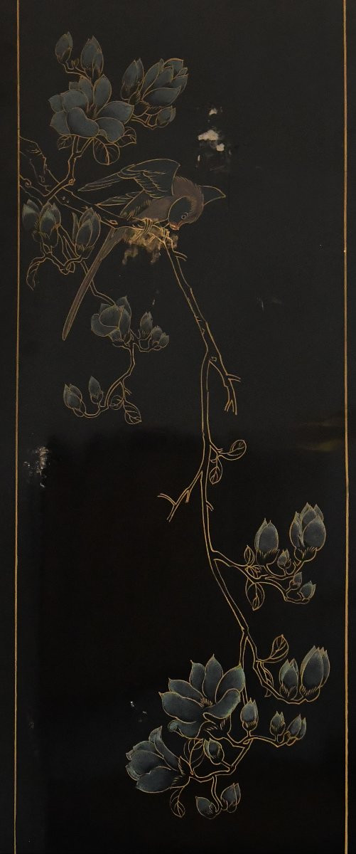 Paravent chinois à quatre feuilles en bois laqué et incrustations de pierres dures -photo-7