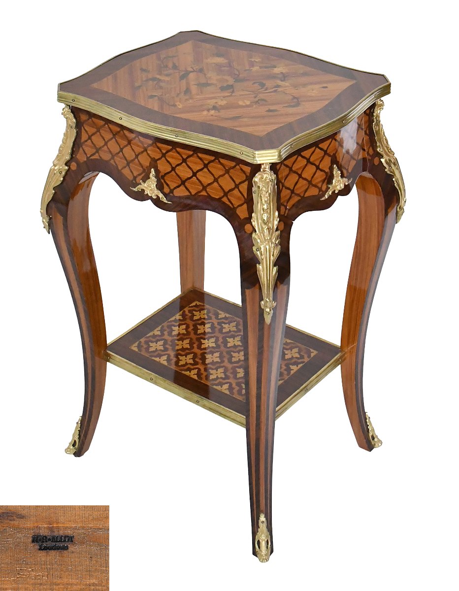 Table de nuit de style Louis XV de La Maison Allot 