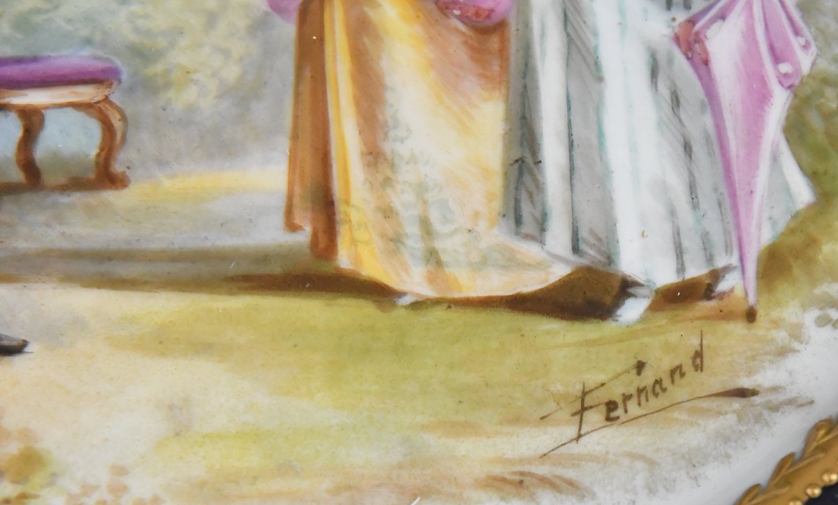 Porcelain Plate Decorated With A Romantic Scene -photo-3