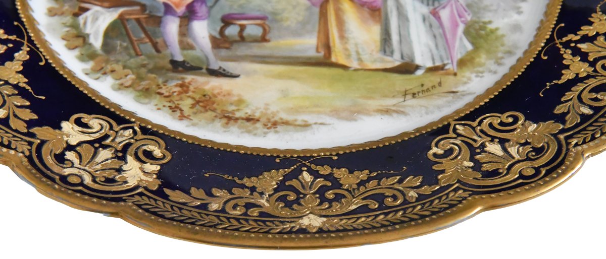 Porcelain Plate Decorated With A Romantic Scene -photo-4