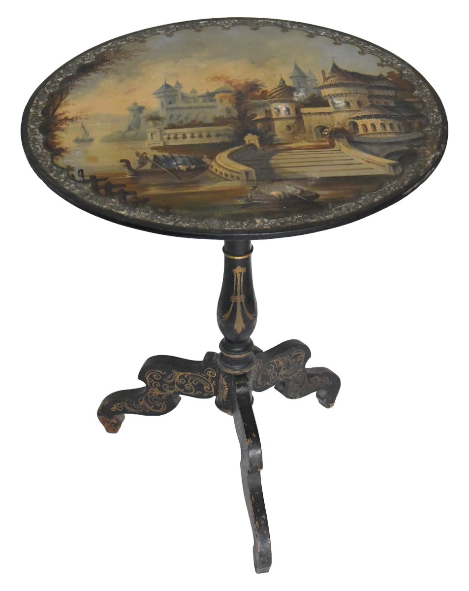 Napoleon III-era Side Table -photo-1