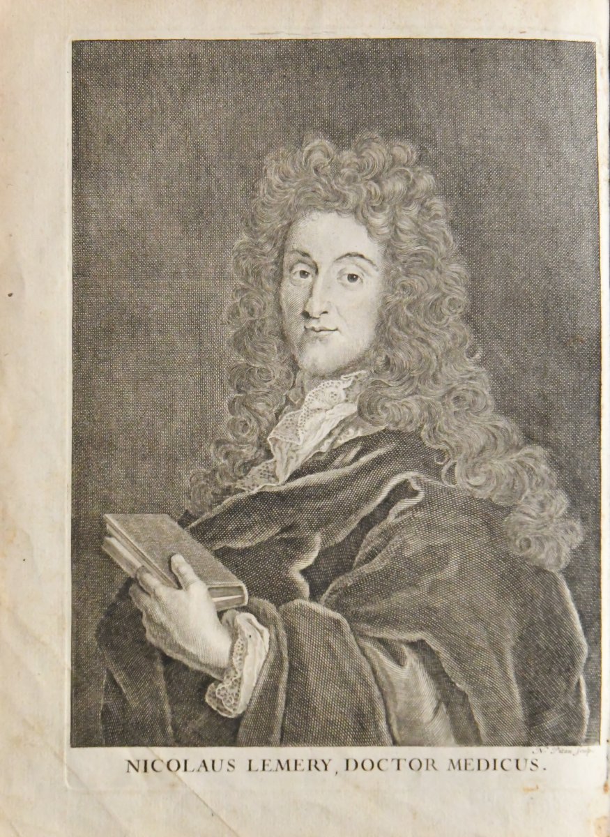  Nicolas LEMERY "Traité Universel des Drogues simples" Chez Laurent d’Houry, 1714; in-4-photo-3