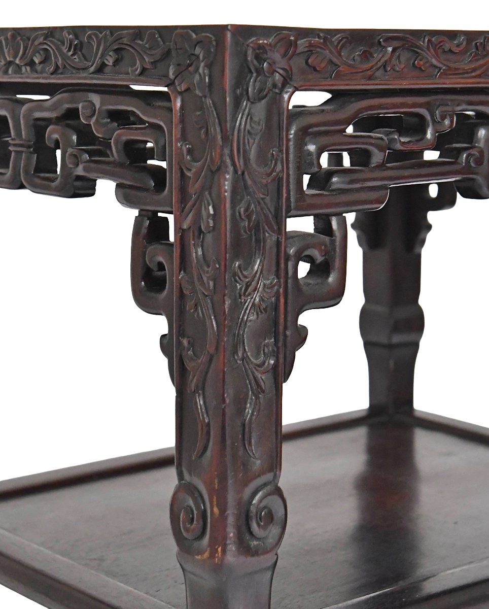 Table d'appoint Chine en bois sculptée et marbre -photo-5