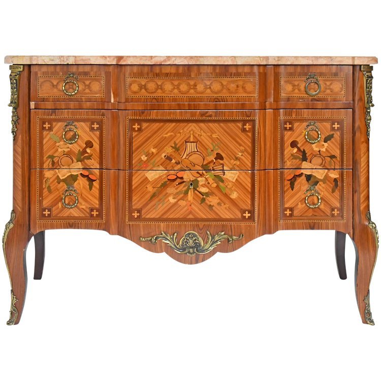 Commode de style Transition en marqueterie 