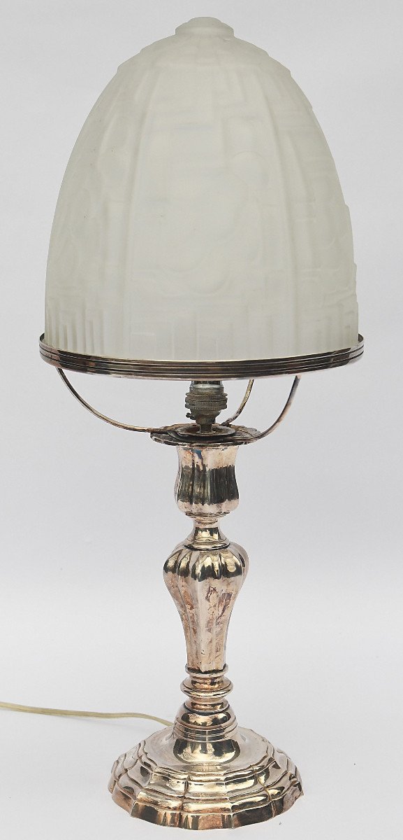Art Deco Lamp In Molded Glass And Silver Metal