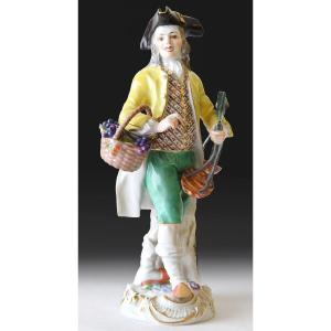 Statuette en porcelaine de Meissen de la série 'Cries de Paris', Modèle 7 