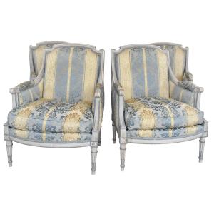 Suite de 4 fauteuils bergères de style Louis XVI