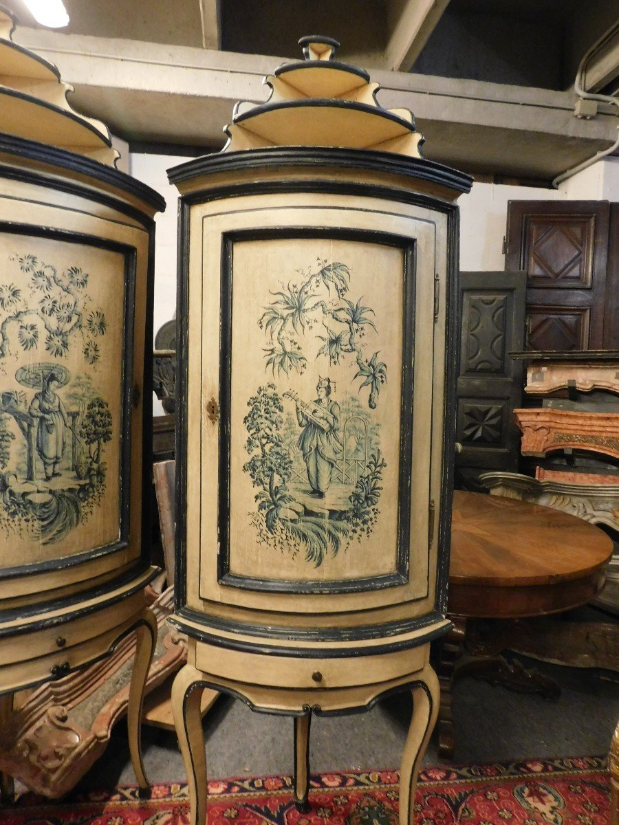 Antique Pair Of Corner Cabinets In Lacquered Wood With Chinoiserie, 18th Century-photo-3