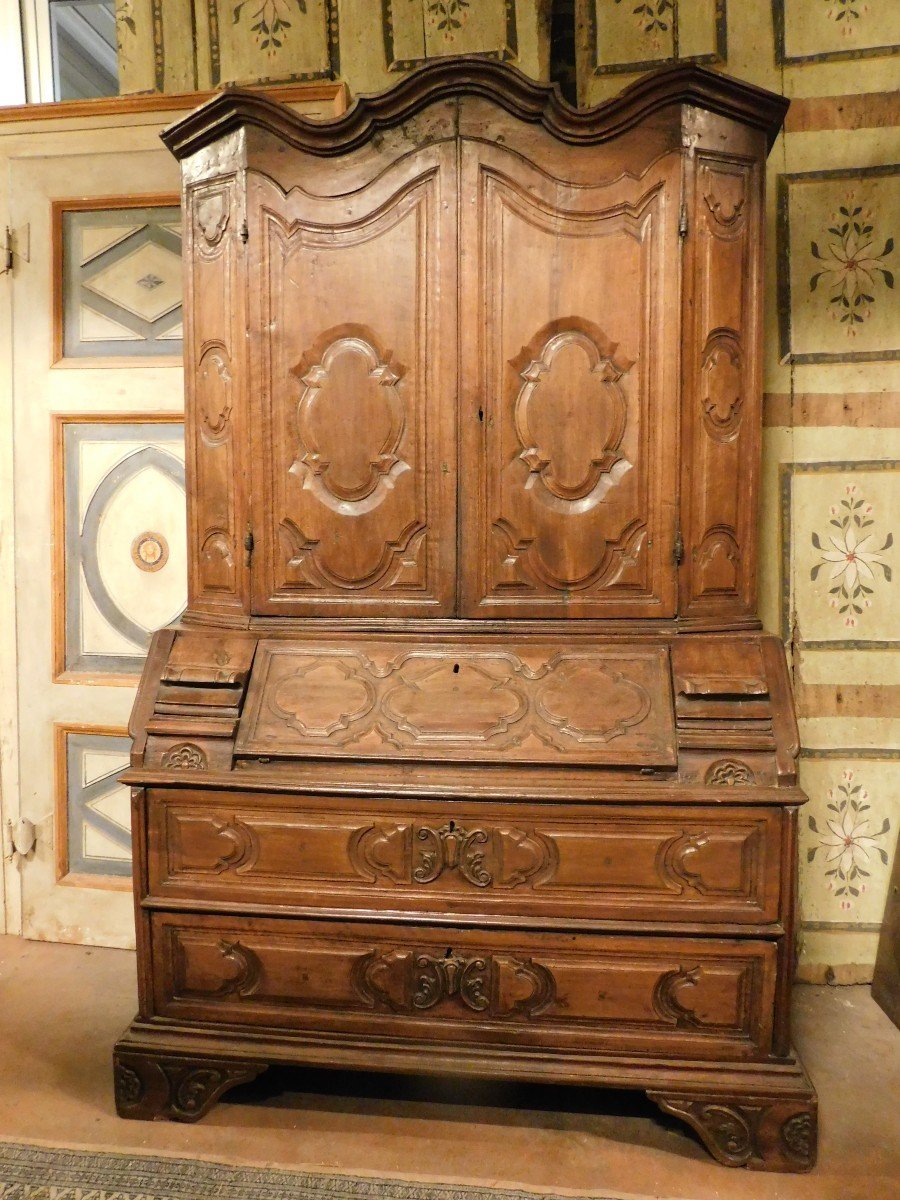 Meuble Trumeau, Double Corps En Bois De Noyer Sculpté Et Avec Portes, Abattant Et Tiroirs