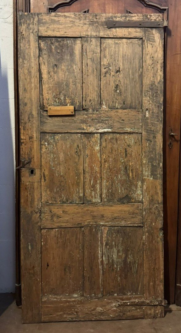 Antique Walnut Door With Six Carved Panels, Dating From The 18th Century-photo-3