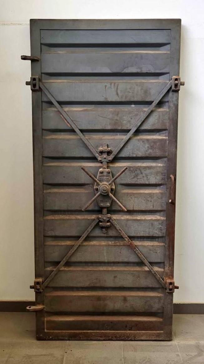 2 Security Doors Made Of Iron, Marked “brevetti S.i.s.t.i. – Milan,” Dating From The 20th Century-photo-2