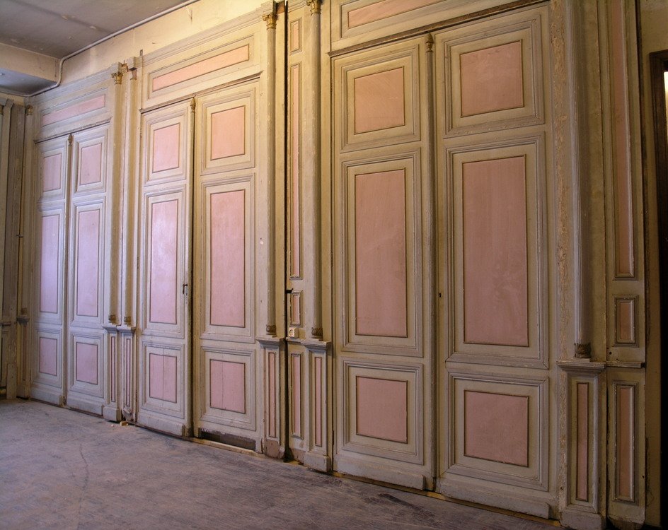 Empire-style Wainscoting With Carved Half-columns And Doors, Early 19th Century, 13 Linear Meters X H Cm 