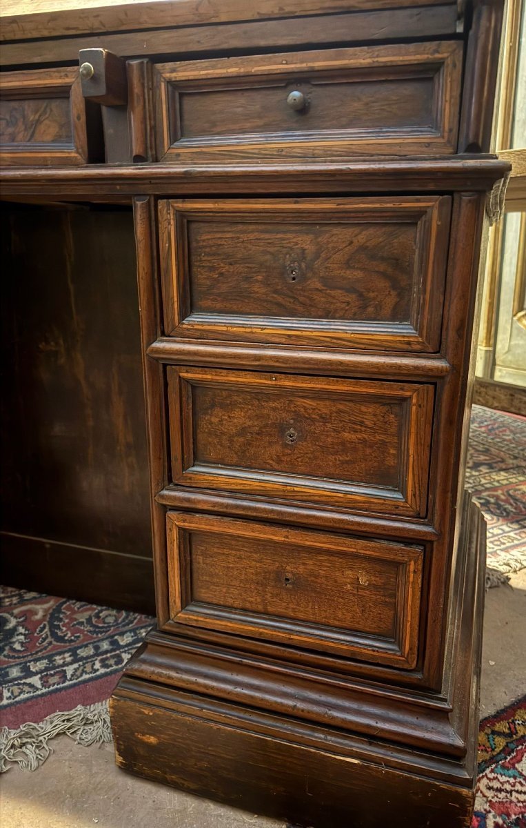 Bureau d'accueil en noyer incrusté, XVIIIe siècle-photo-4
