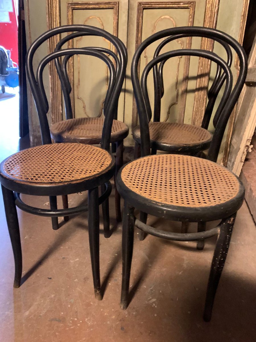 Quatre chaises Thonet originales à assise en cannage, XXe siècle-photo-3