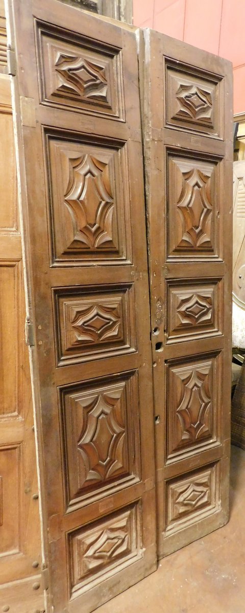 Antique Walnut Front Door, 17th Century-photo-1