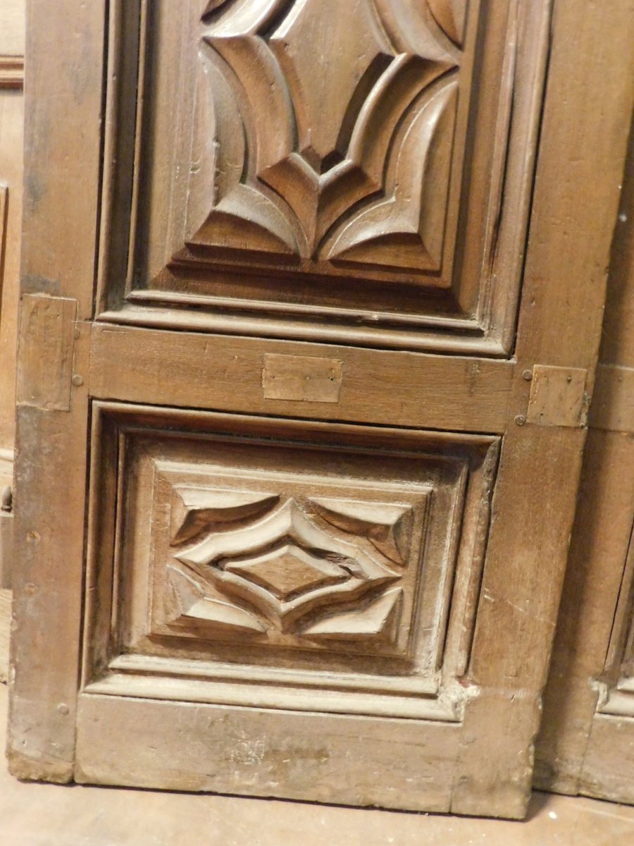 Antique Walnut Front Door, 17th Century-photo-2