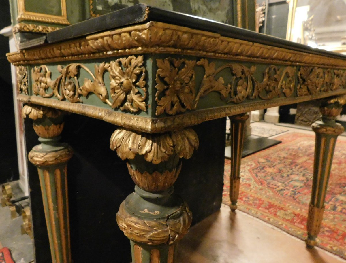 Console laquée avec miroir, ornée de sculptures et de décors dorés, XVIIIe siècle-photo-4
