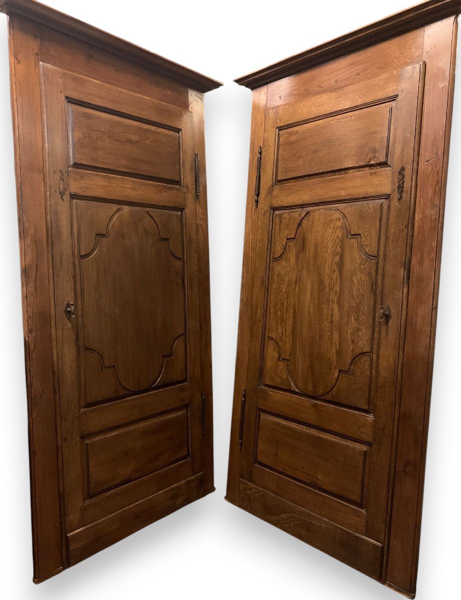 Deux portes en chêne avec cadre, XVIIIe siècle, Italie centrale, dimensions d'ouverture : 83 x 