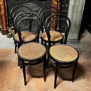4 Original Thonet Chairs With Vienna Straw Seats, 20th Century