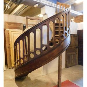 Escalier en noyer, XIXe siècle