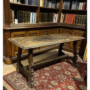 Walnut Side Table, 18th Century.