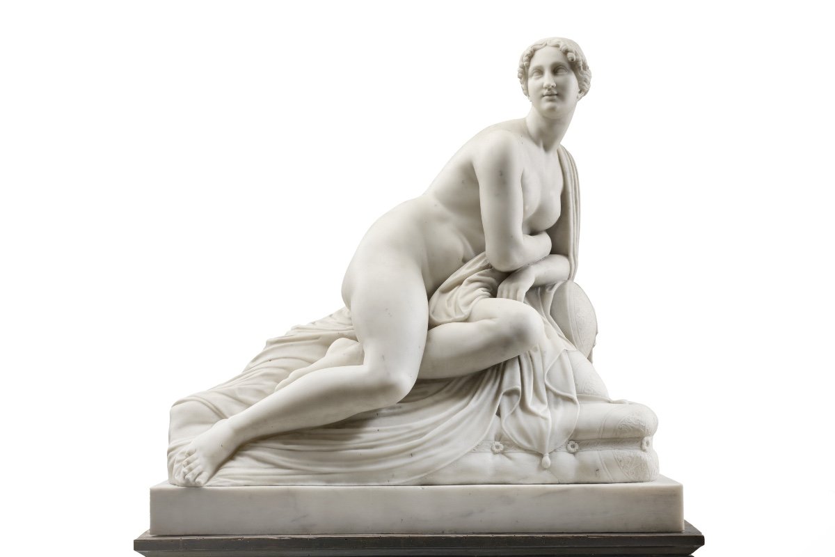 Venus Lying On A Cushion