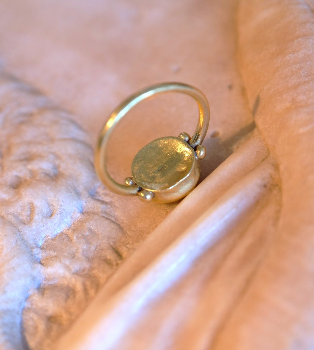 Apotropaic Ring - Sardonyx Medallion On A Gold Ring, Roman Empire, I-ii Ad-photo-3