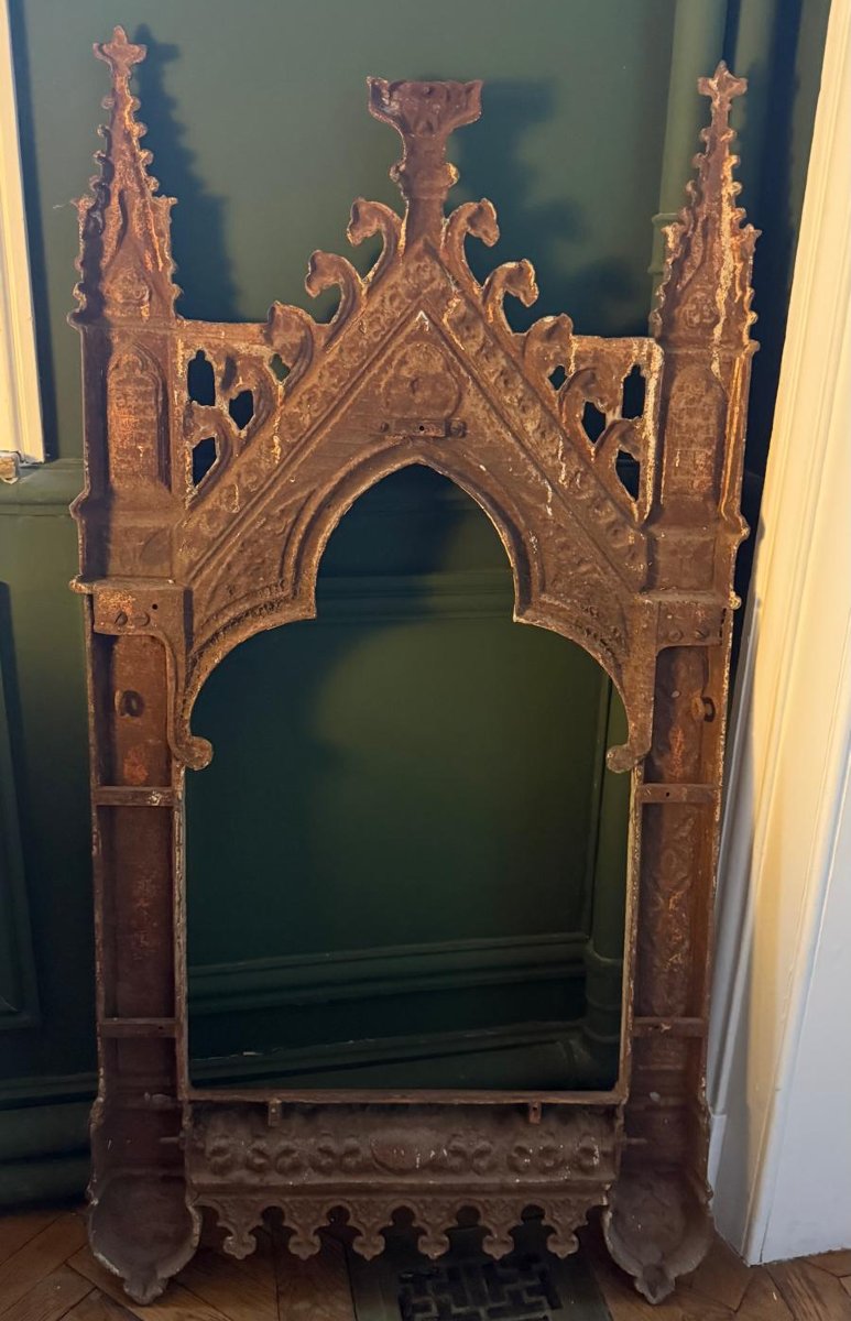 Paire de cadres néo-gothiques, fonte de fer, France, vers 1900-photo-3