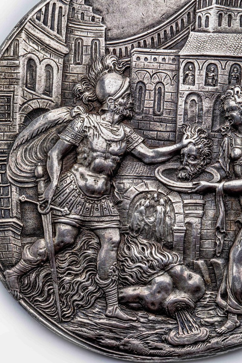 Médaille en argent néo-Renaissance, Salomé recevant la tête de Saint Jean-Baptiste - Vers 1800-photo-3