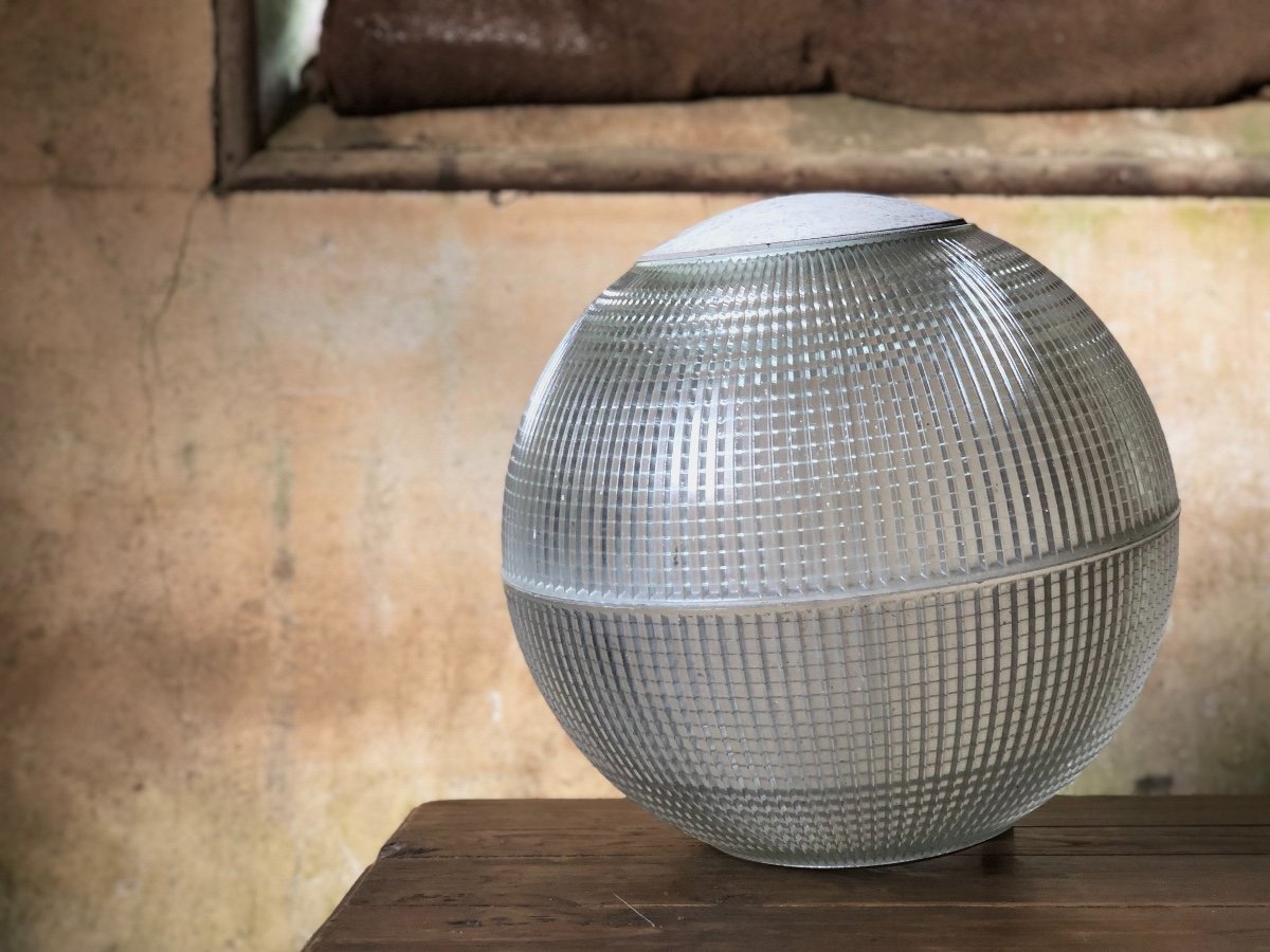 Boule Holophane