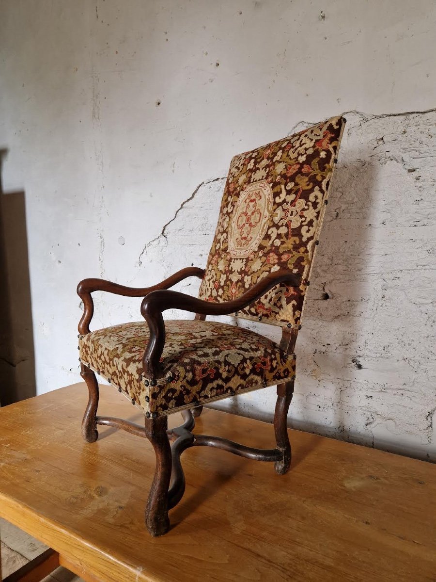 Fauteuil Louis III Noyer-photo-3