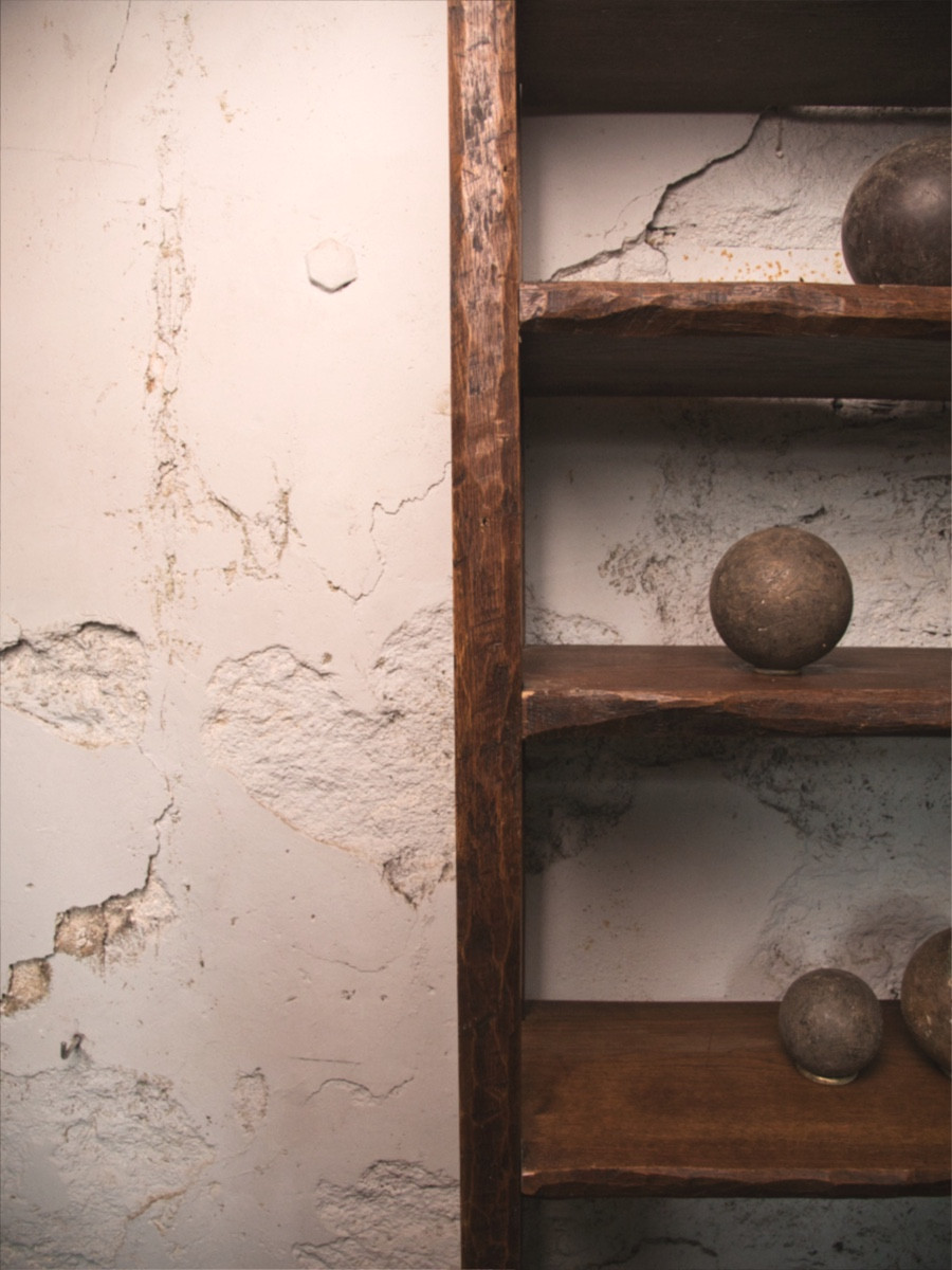 Trompe l'Oeil Wooden Bookcase -photo-3