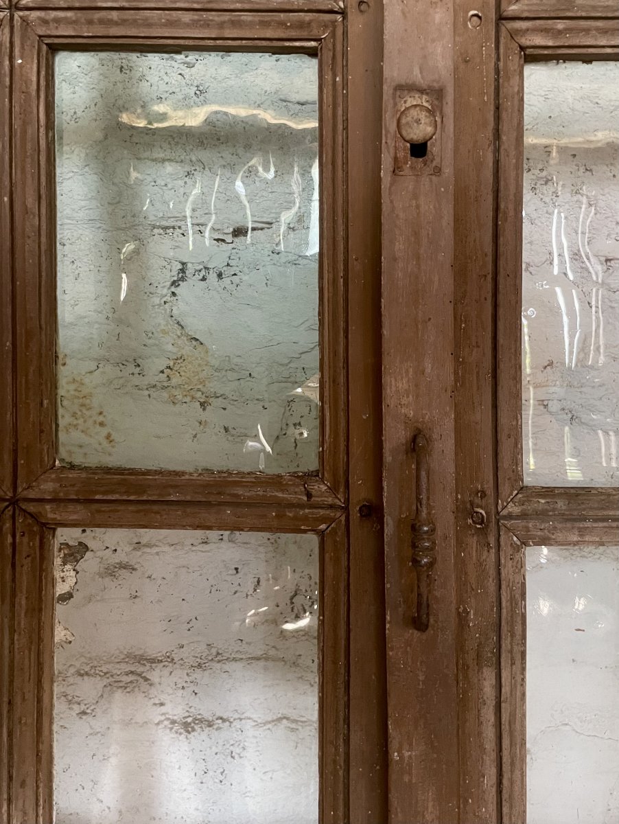 4 Pairs Of Windows And Their Frames-photo-2