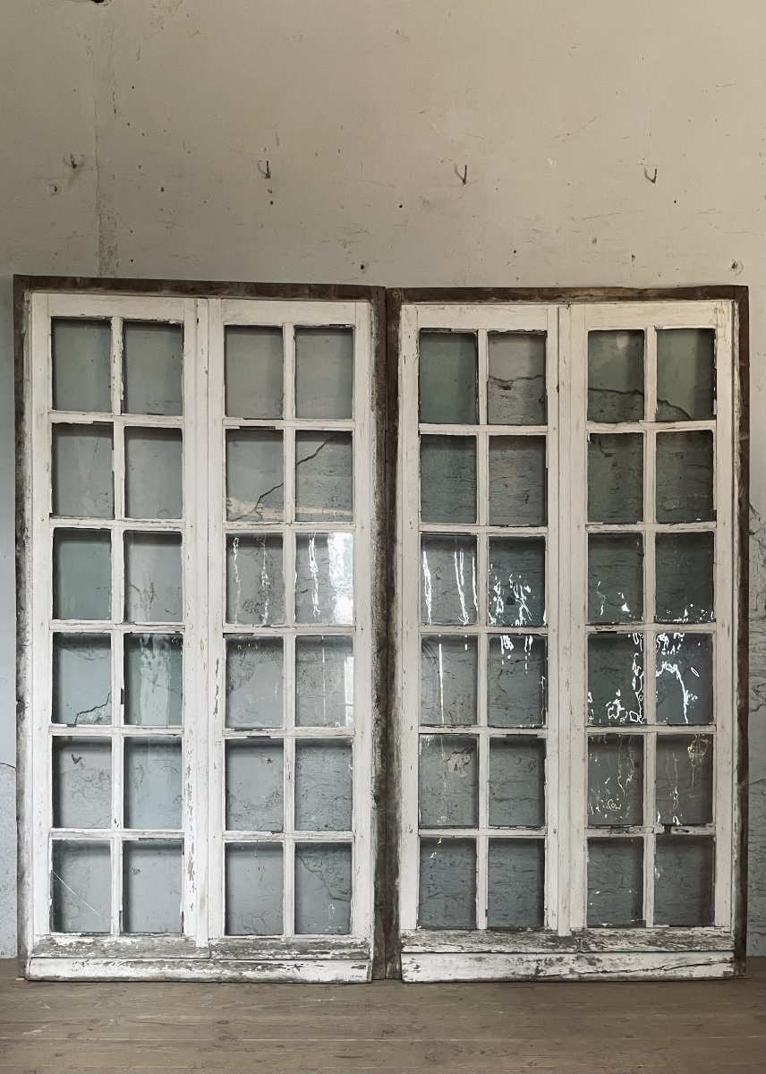 4 Pairs Of Windows And Their Frames-photo-4