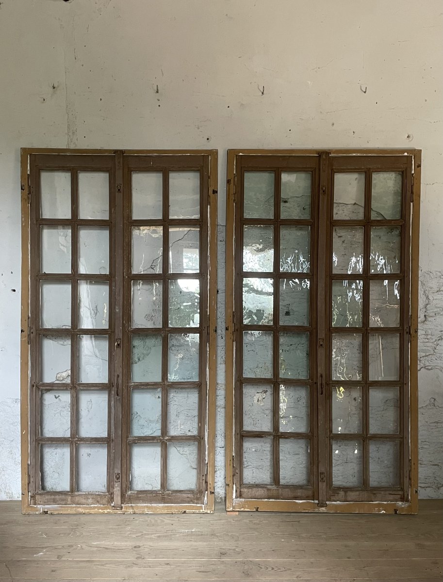 4 Pairs Of Windows And Their Frames