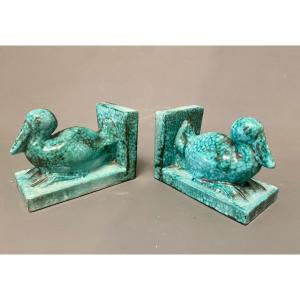 Pair Of Bookends Cab Gete