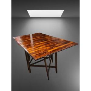 Bendt Winge pour Kleppe Møbelfabrik ou à la table Maria Flap