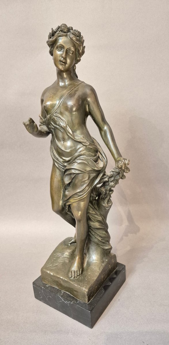 Bronze "the Nude Goddess Flora"