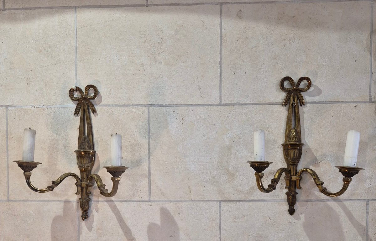 Pair Of Louis XVI-style Wall Sconces 