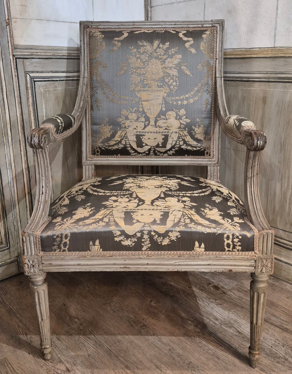 Fauteuil d'époque Louis XVI estampillé de Mariette reçu maître en1770