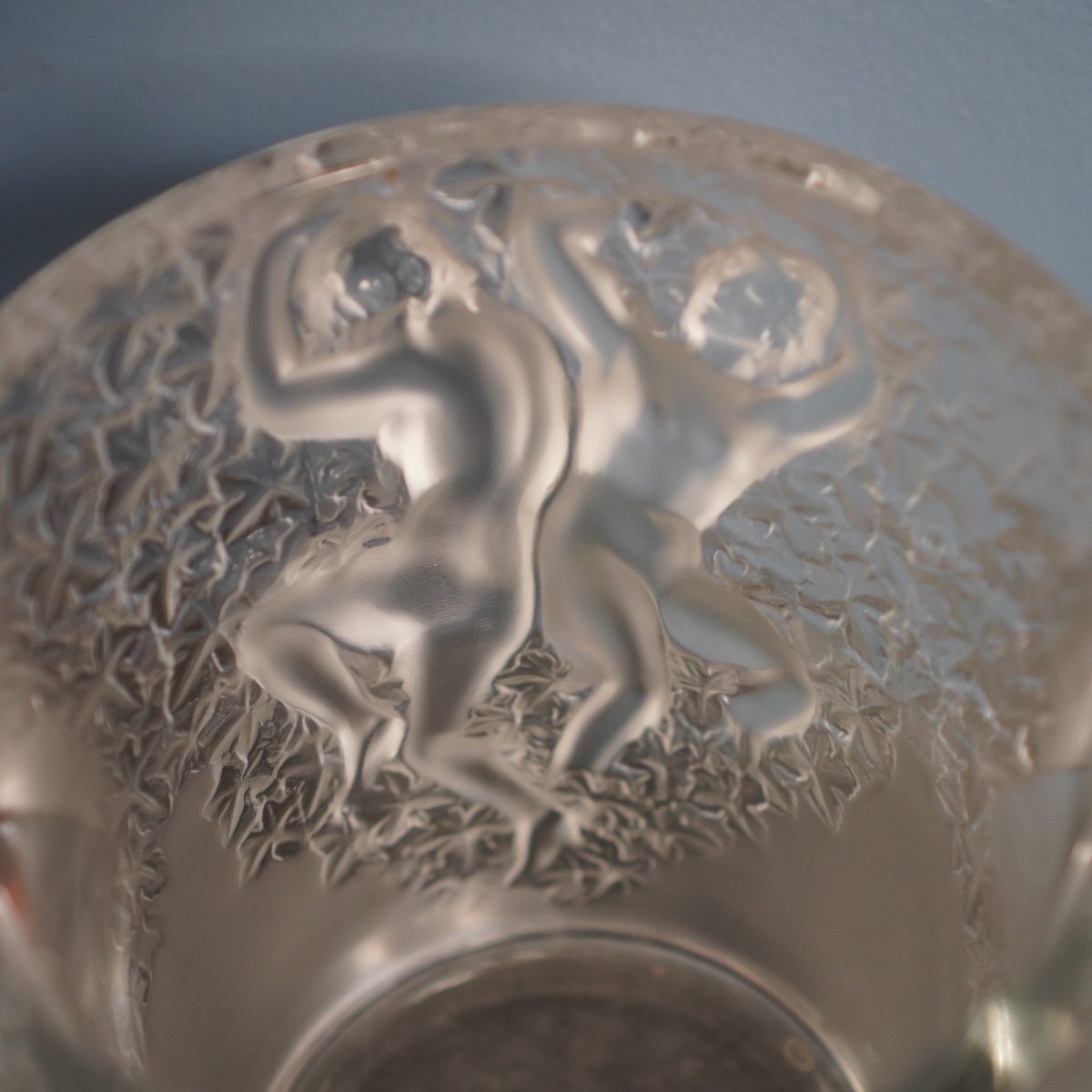 "ganymède" Champagne Vase In Satin-finish Crystal—signed Lalique France—-photo-3