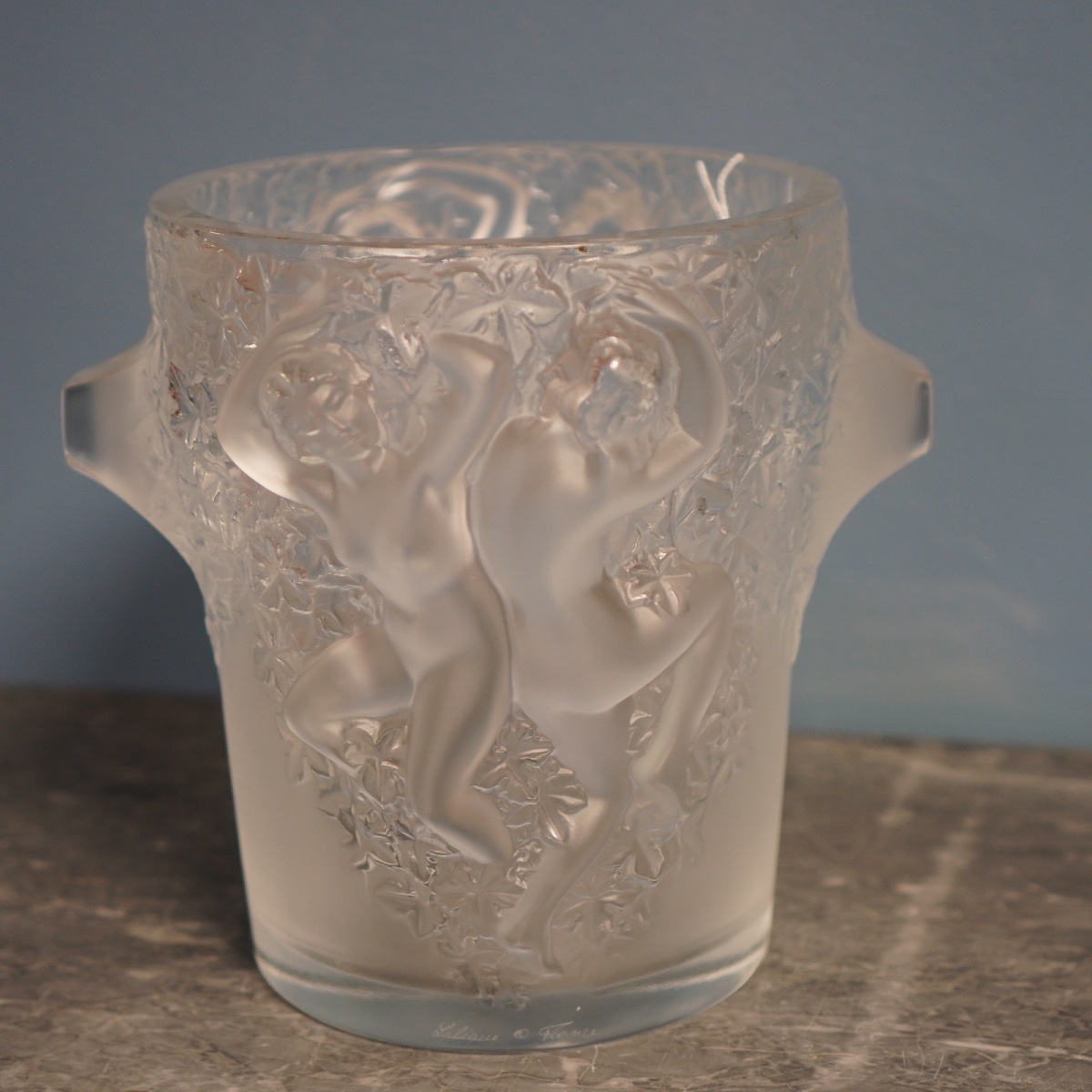 "ganymède" Champagne Vase In Satin-finish Crystal—signed Lalique France—-photo-2