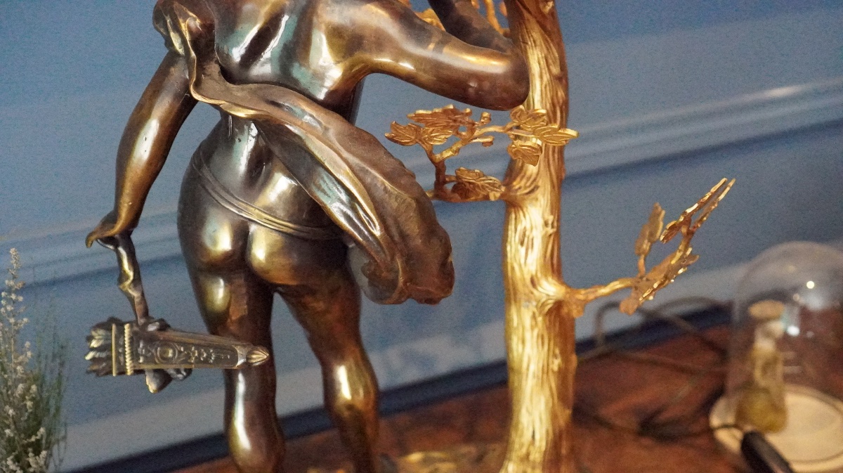 Lampe sculpturale  dans le goût de MOREAU fin  XIXᵉ siècle – bronze et régule doré -photo-4