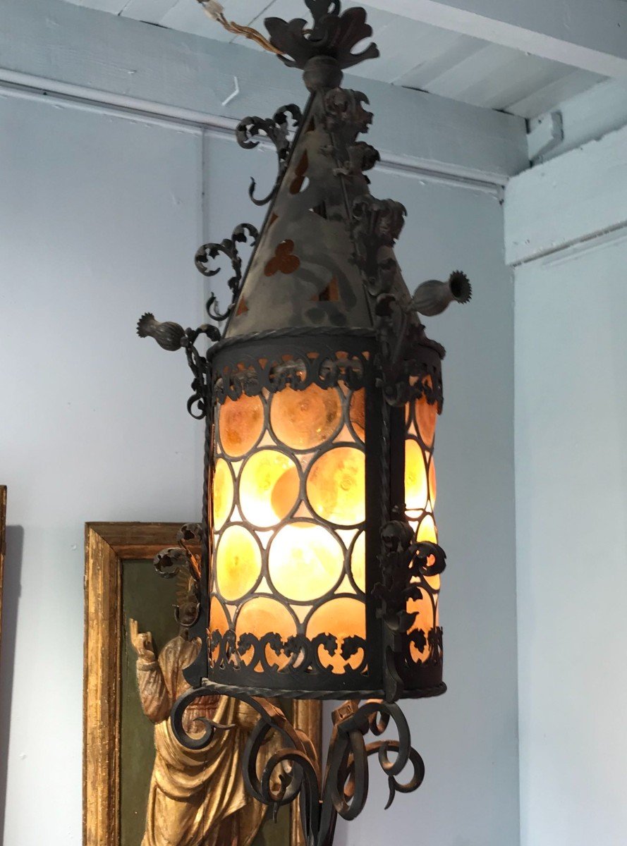 Lanterne néo-gothique En Fer Forgé Et Verre -vitraux En Cul De Bouteille-fin Du 19eme Siècle-photo-1