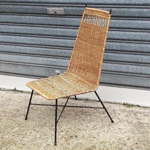 Chaise Basse En Fer Et Osier -années 50