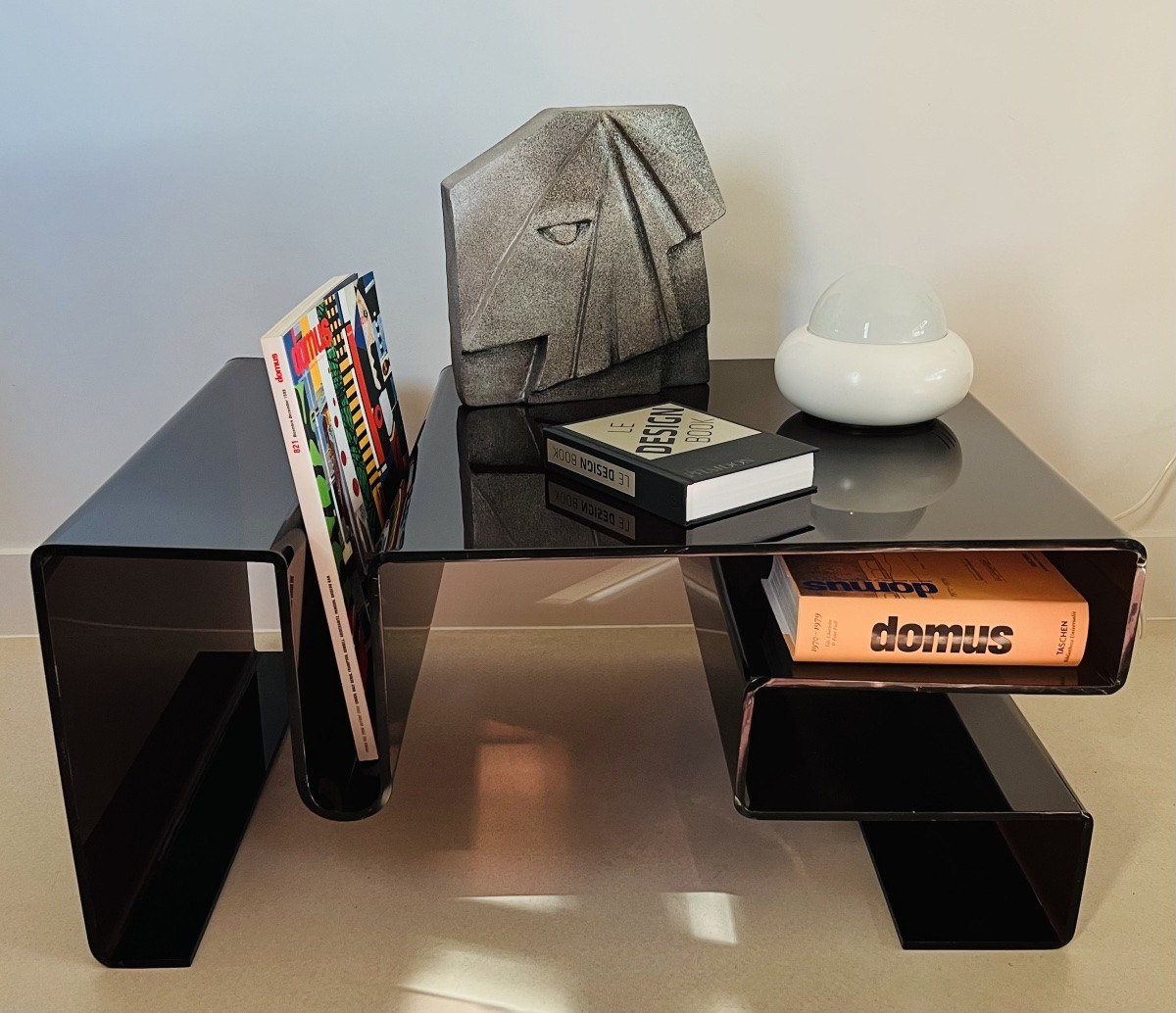 Table basse en altuglas fumé dans le style de Michel Dumas, France années 70-photo-6