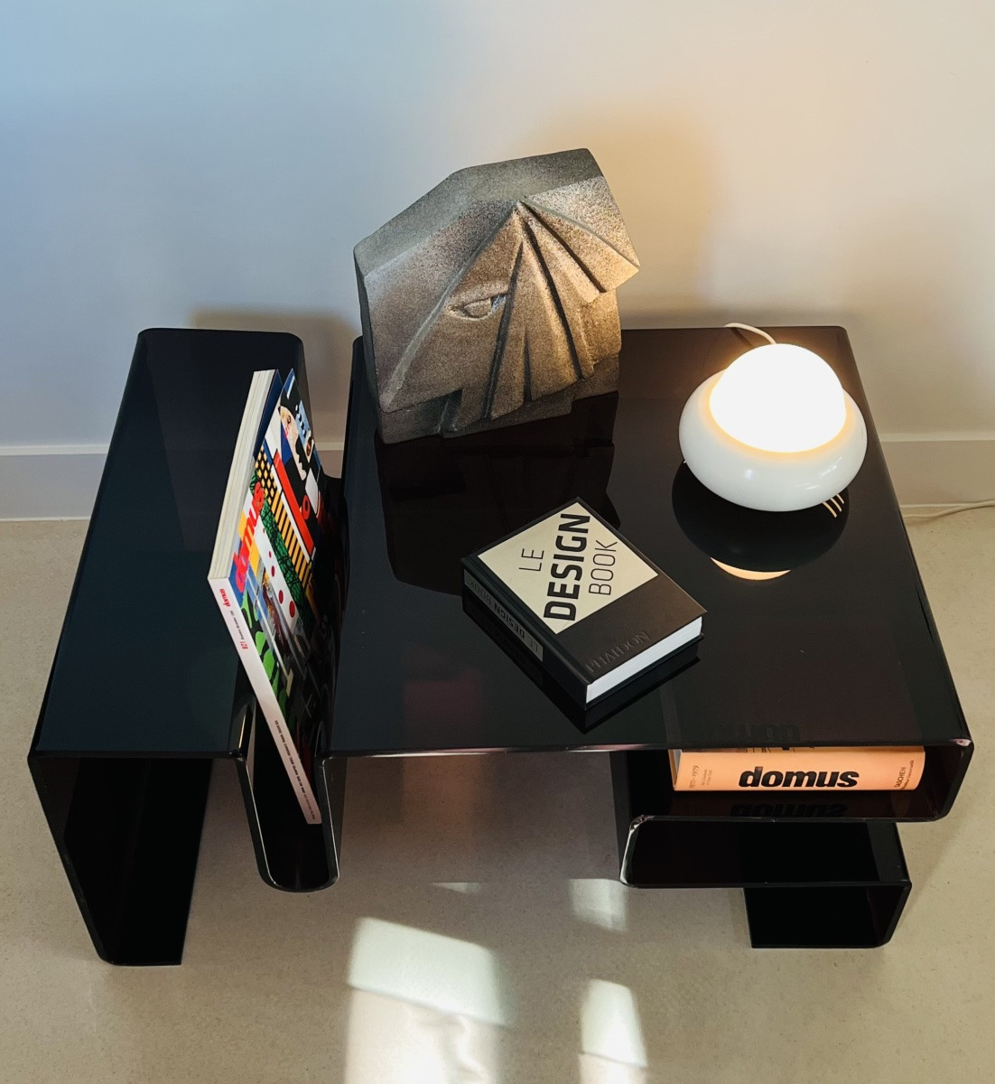 Table basse en altuglas fumé dans le style de Michel Dumas, France années 70-photo-7