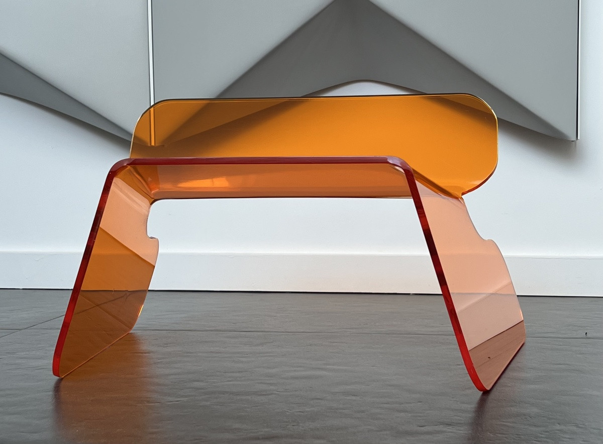 Chaise en plexiglas orange dans le style de Michel Dumas, France années 70-photo-3