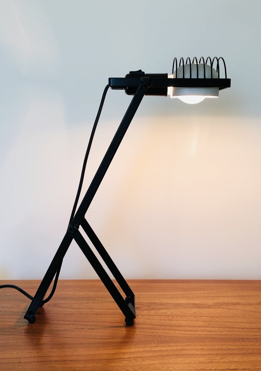 Lampe modèle "Sintesi" tavolo de Ernesto Gismondi pour Artemide, Italie années 70-photo-2