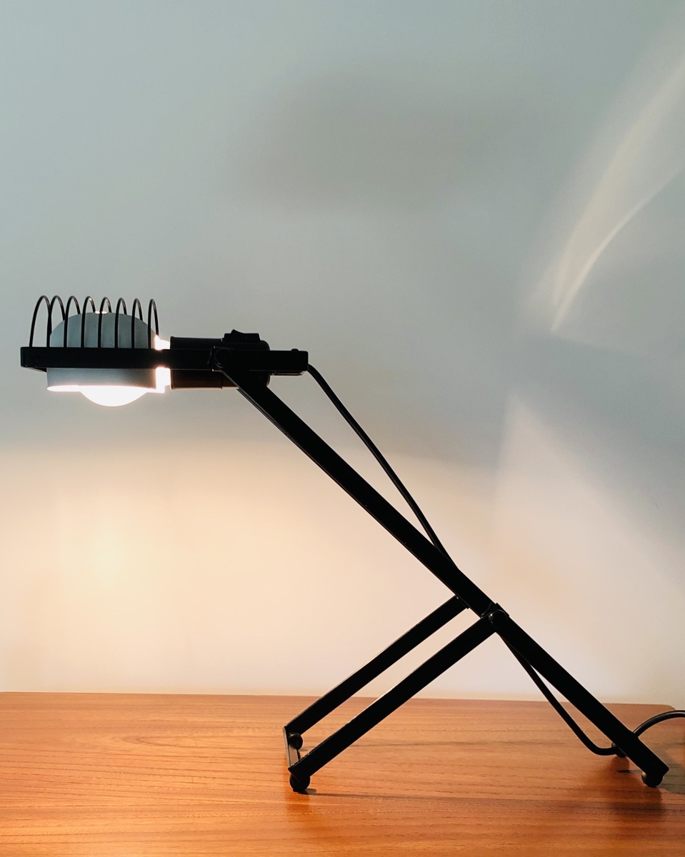 Lampe modèle "Sintesi" tavolo de Ernesto Gismondi pour Artemide, Italie années 70-photo-4